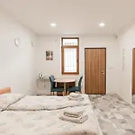 Chikma Rooms